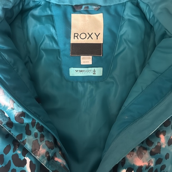 Girls Roxy Ski jacket | Leopard print - Picture 2 of 3